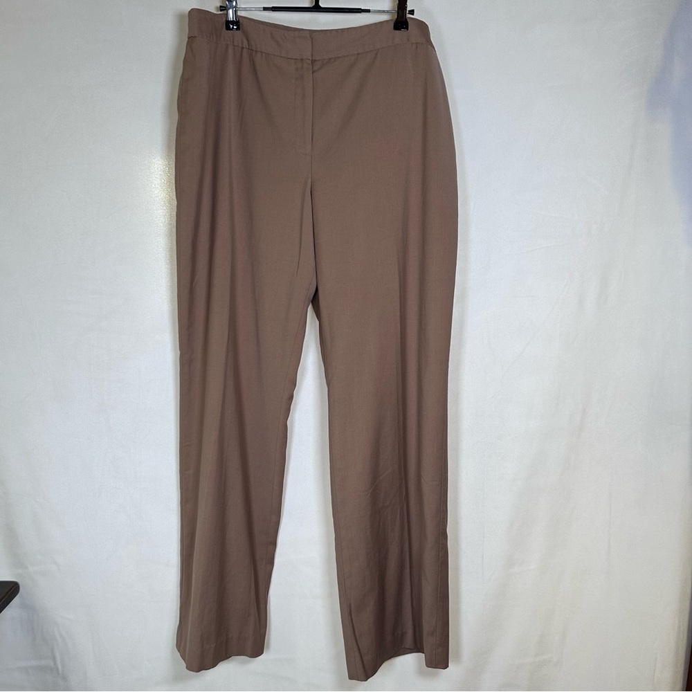 Jones New York Collection Stretch Women’s Pants. Zip fly, back pockets. Size 14